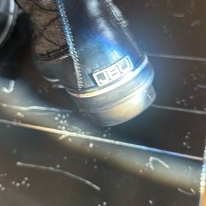 Womans size 8 tall warm winter boots